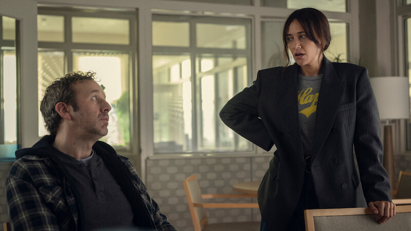 Chris O'Dowd e Rashida Jones na temporada 7 de ‘Black Mirror’
