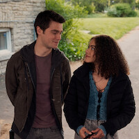 Felix Mallard como Marcus Baker e Antonia Gentry como Ginny Miller na temporada 3 de ‘Ginny e Georgia’