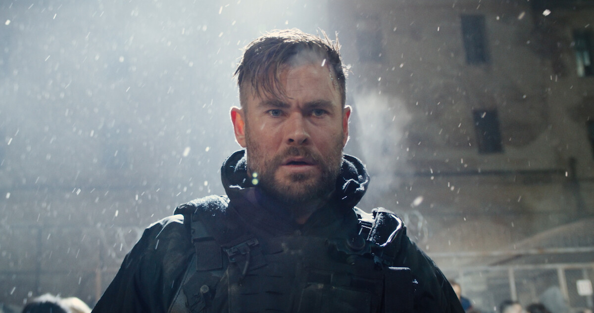 Chris Hemsworth as Tyler Rake in Extraction 2.