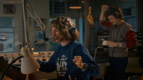 Maya Hawke as Robin Buckley and Joe Keery as Steve Harrington in 'Stranger Things 5'
