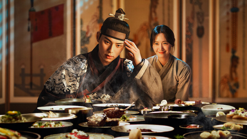 Lee Chae-min and Lim Yoon-a in 'Bon Appétit, Your Majesty'