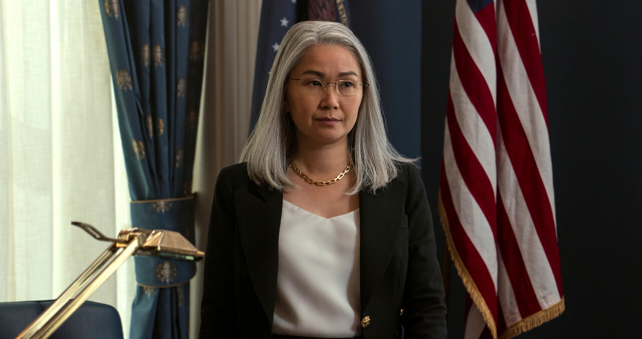 Hong Chau como Diane Farr na Casa Branca em ‘O Agente Noturno’