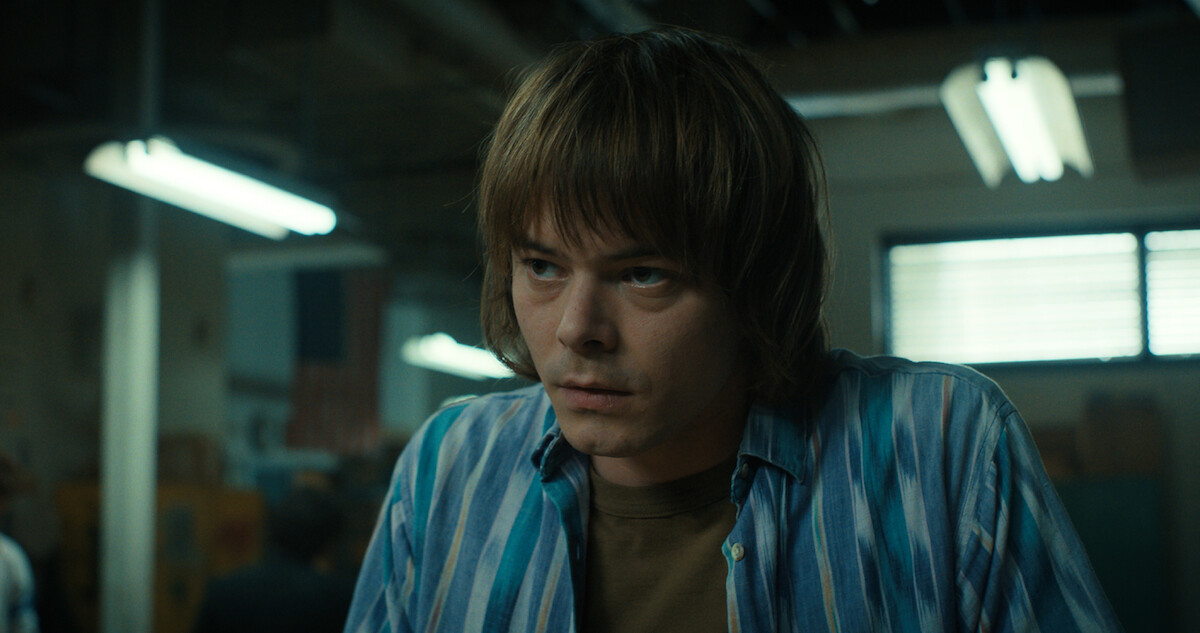 Charlie Heaton as Jonathan Byers in 'Stranger Things' Season 4.