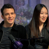 Yerin Ha e Luke Thompson - Trecho do podcast de Bridgerton