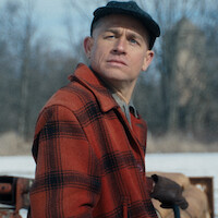 Charlie Hunnam como Ed Gein