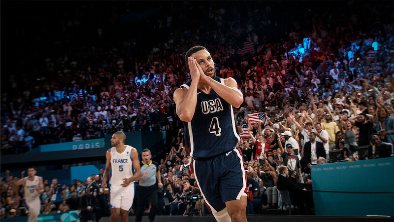 Steph Curry playing for Team USA