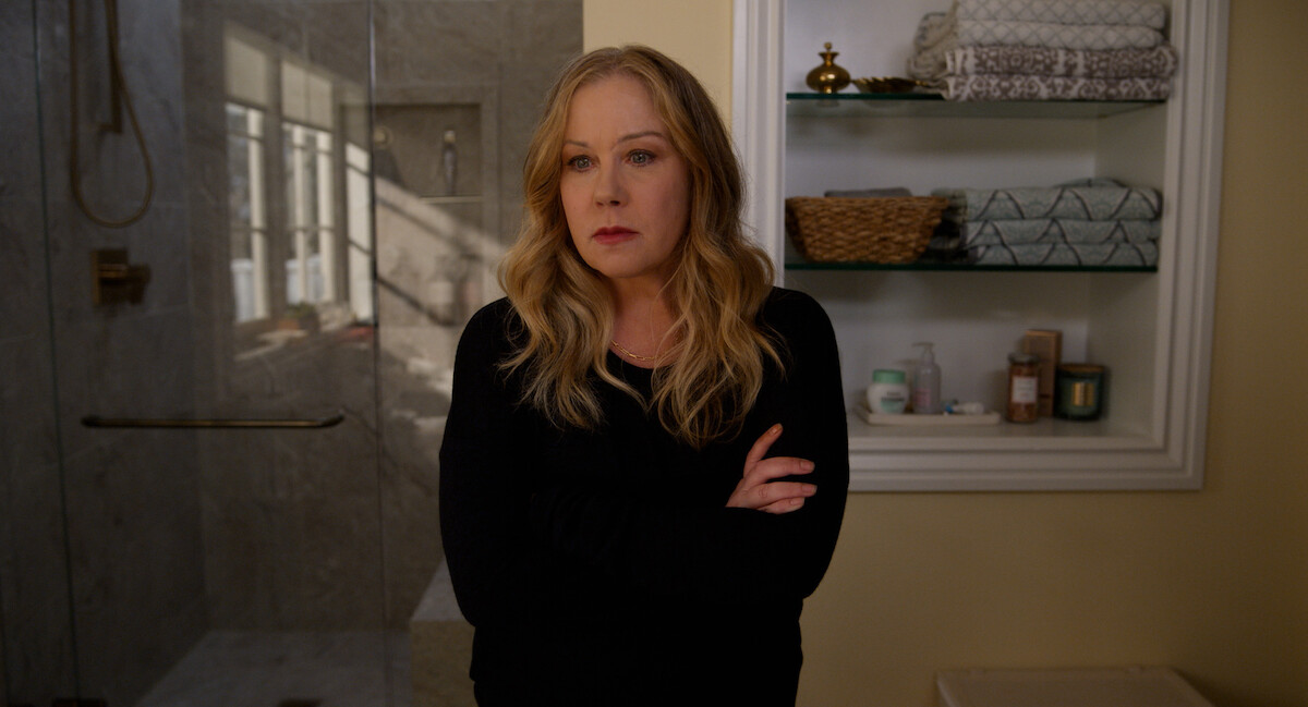 Jen Has A Plumbing Problem | ‘Dead To Me’ S3E5