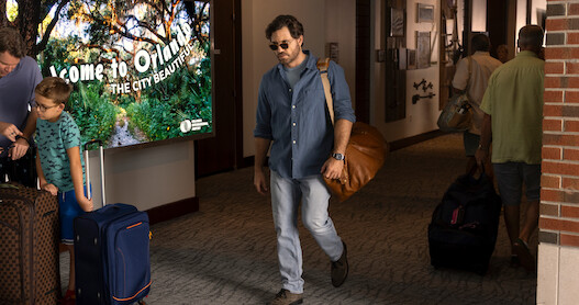  Edgar Ramirez as Mike Valentine in Florida Man.