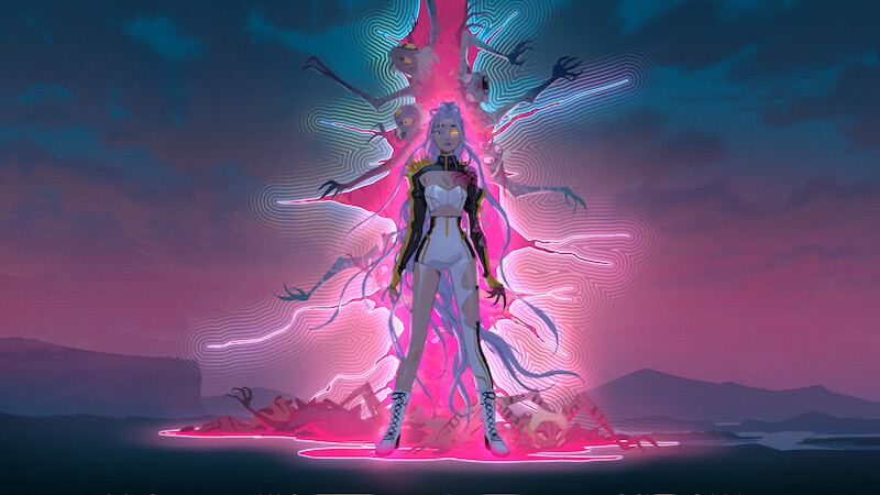 Rumi, de ‘Guerreiras do K-Pop’, está de pé envolta em uma aura rosa brilhante, com uma figura abstrata de muitos braços ao fundo, em uma paisagem crepuscular e montanhosa surreal.